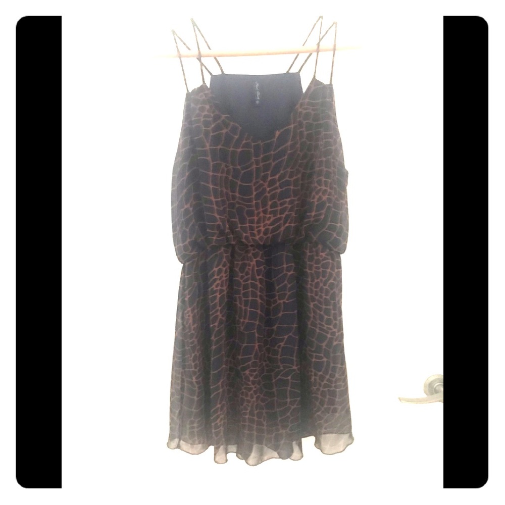 Above the knee, blousy dress
